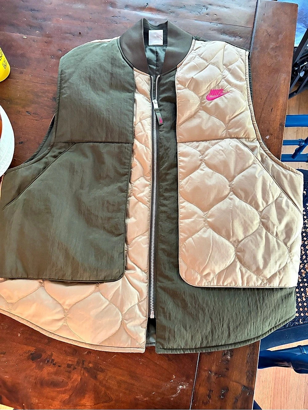 Nike Sportswear Swoosh Series Oversized Down Vest Green & Pink